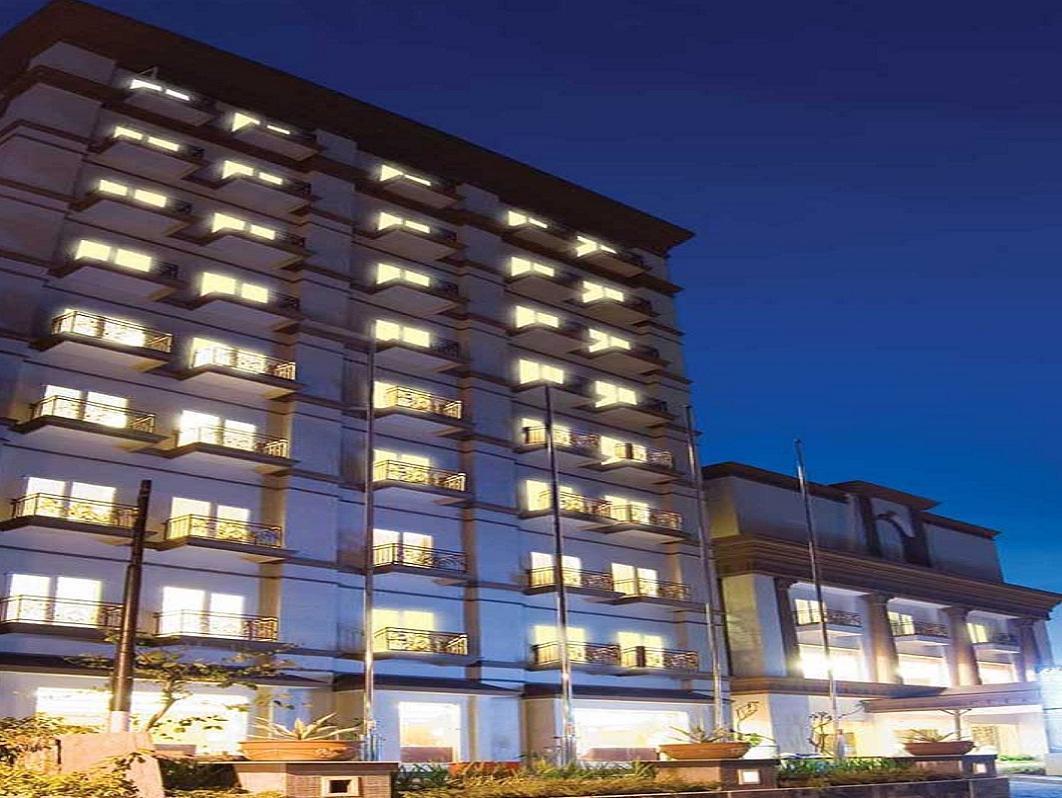 Aston Manado Hotel Экстерьер фото